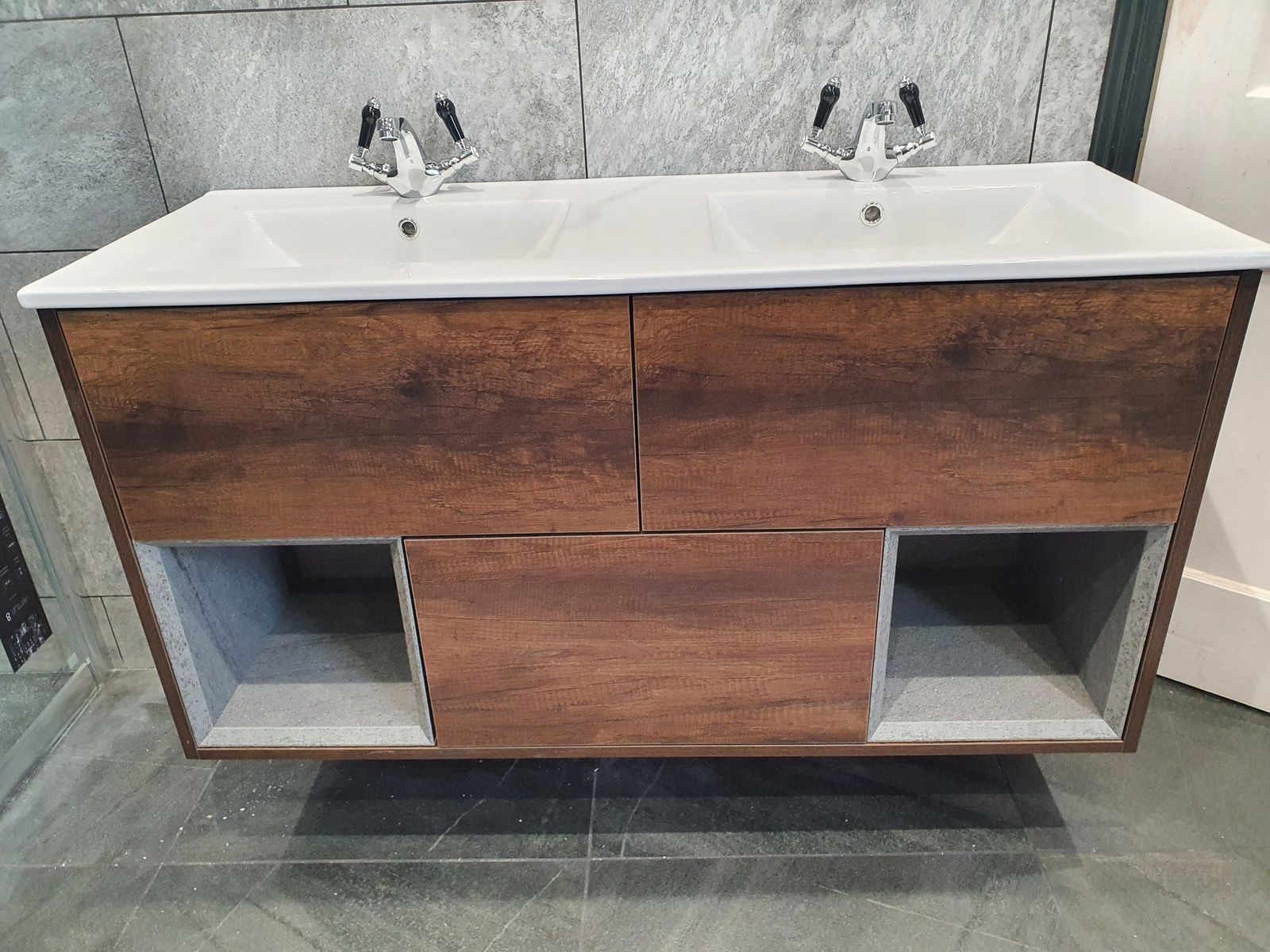 A double basin on a wood-effect vanity unit